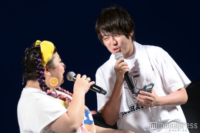渡辺直美、村本大輔(C)モデルプレス