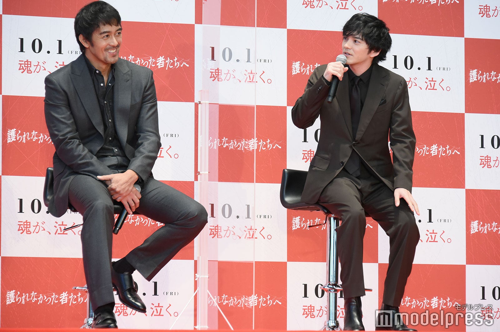 阿部寛、林遣都 （C）モデルプレス