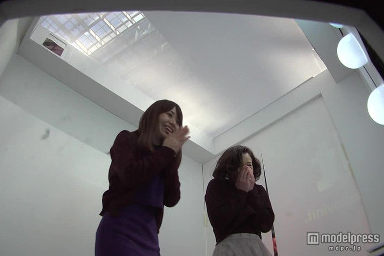 サプライズに驚き顔の二人