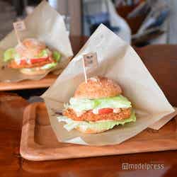 アジフライサンド(C)モデルプレス