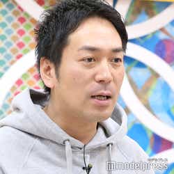 モデルプレス - スーパーマラドーナ武智、生放送で謝罪繰り返す