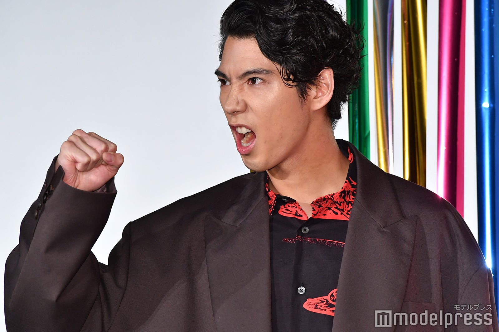 賀来賢人（C）モデルプレス