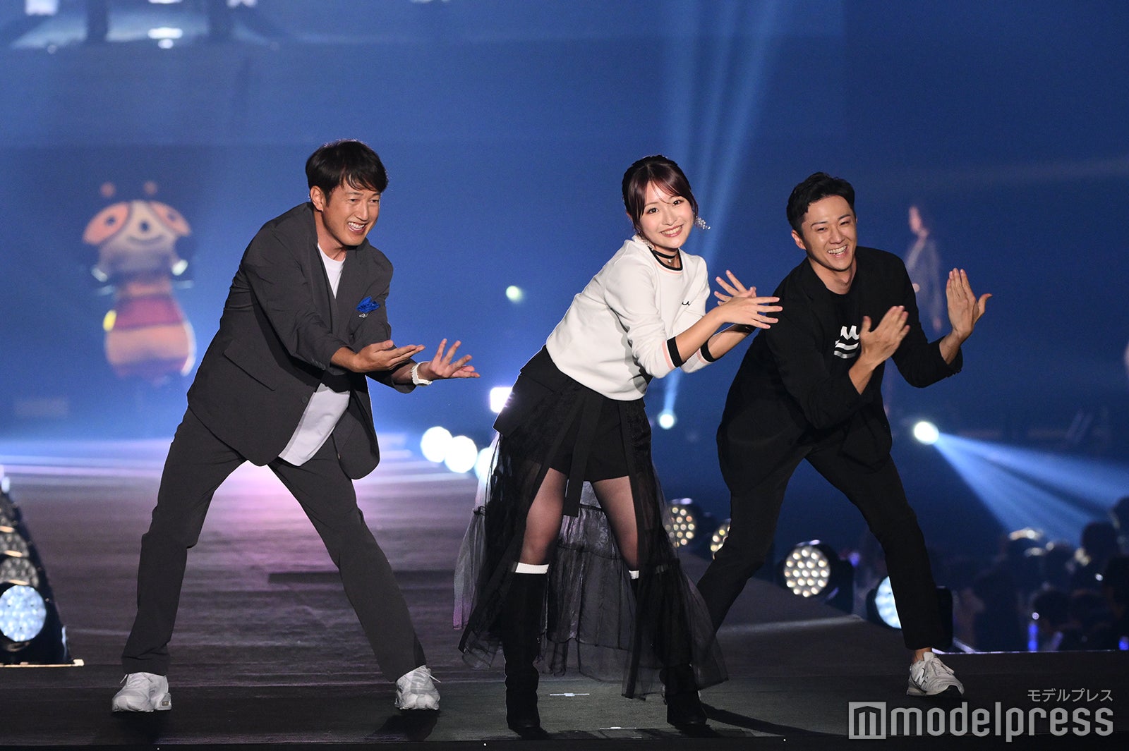 あべてつあき、赤木希アナ、石橋弘崇アナ（C）モデルプレス