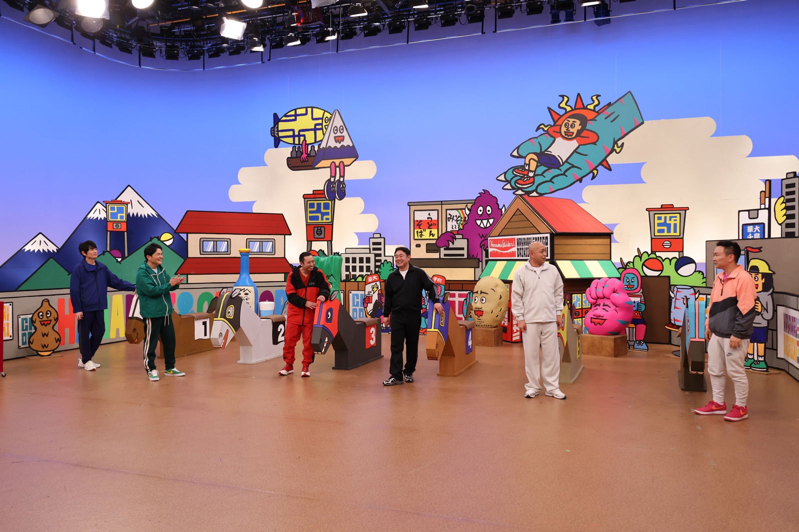 （左から）博多大吉、千鳥（ノブ、大悟）、錦鯉（渡辺隆、長谷川雅紀）、山内健司（C）カンテレ