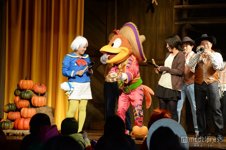 初登場「ハッピーハロウィーン・アミーゴス！」／ゲストも参加