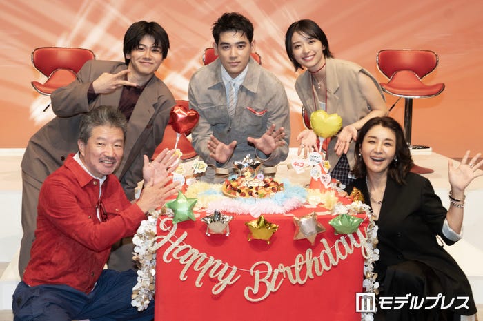 木村祐一、黒崎煌代、UTA、鳴海唯、鈴木紗理奈(C)モデルプレス