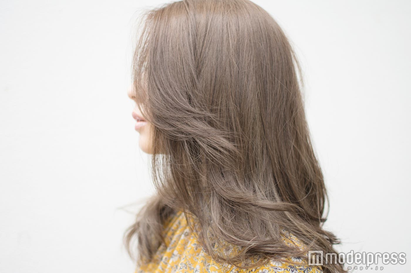 サイドアングルから(C)モデルプレス