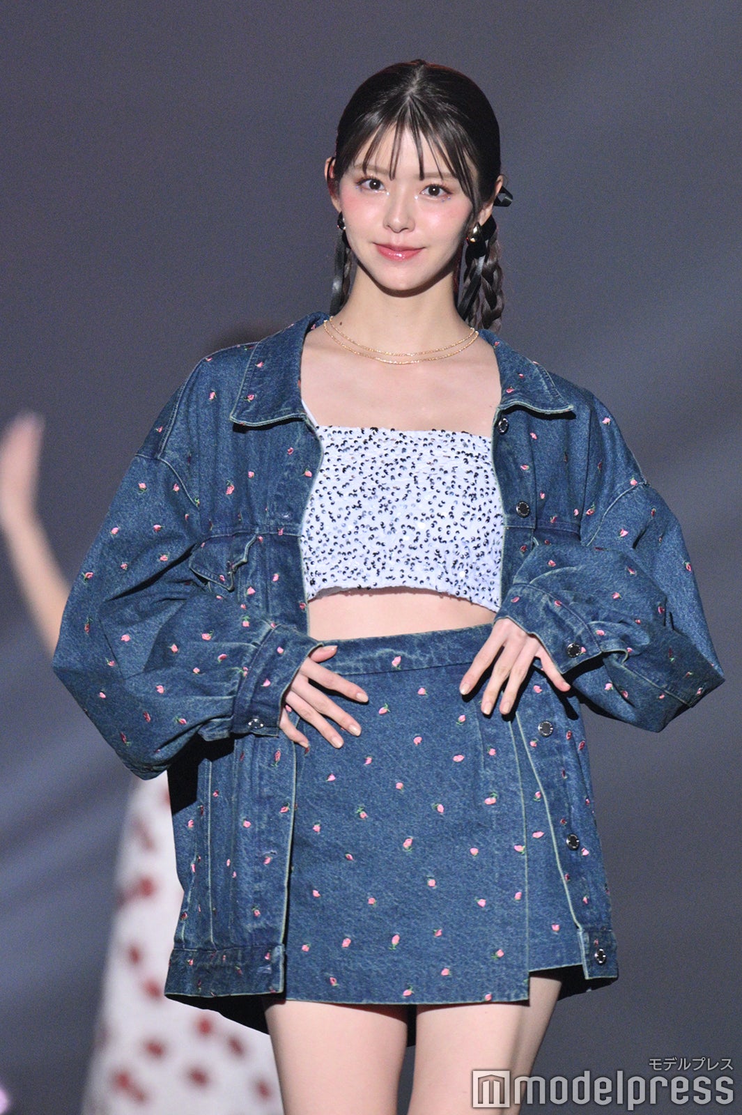 （C）モデルプレス