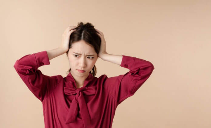 「好き」はNG？自分から告白しても相手に主導権を握らせない方法