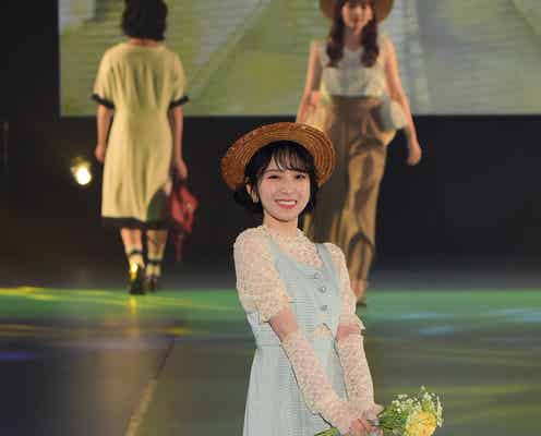 日向坂46金村美玖、レーストップスでキュートに肌見せ<GirlsAward 2023 S/S>