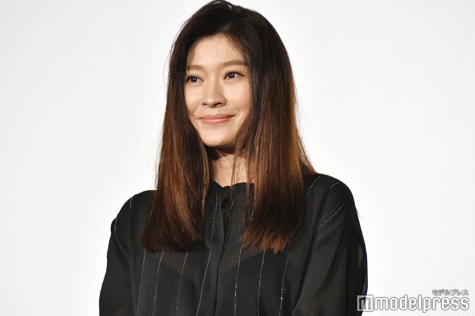 篠原涼子（C）モデルプレス