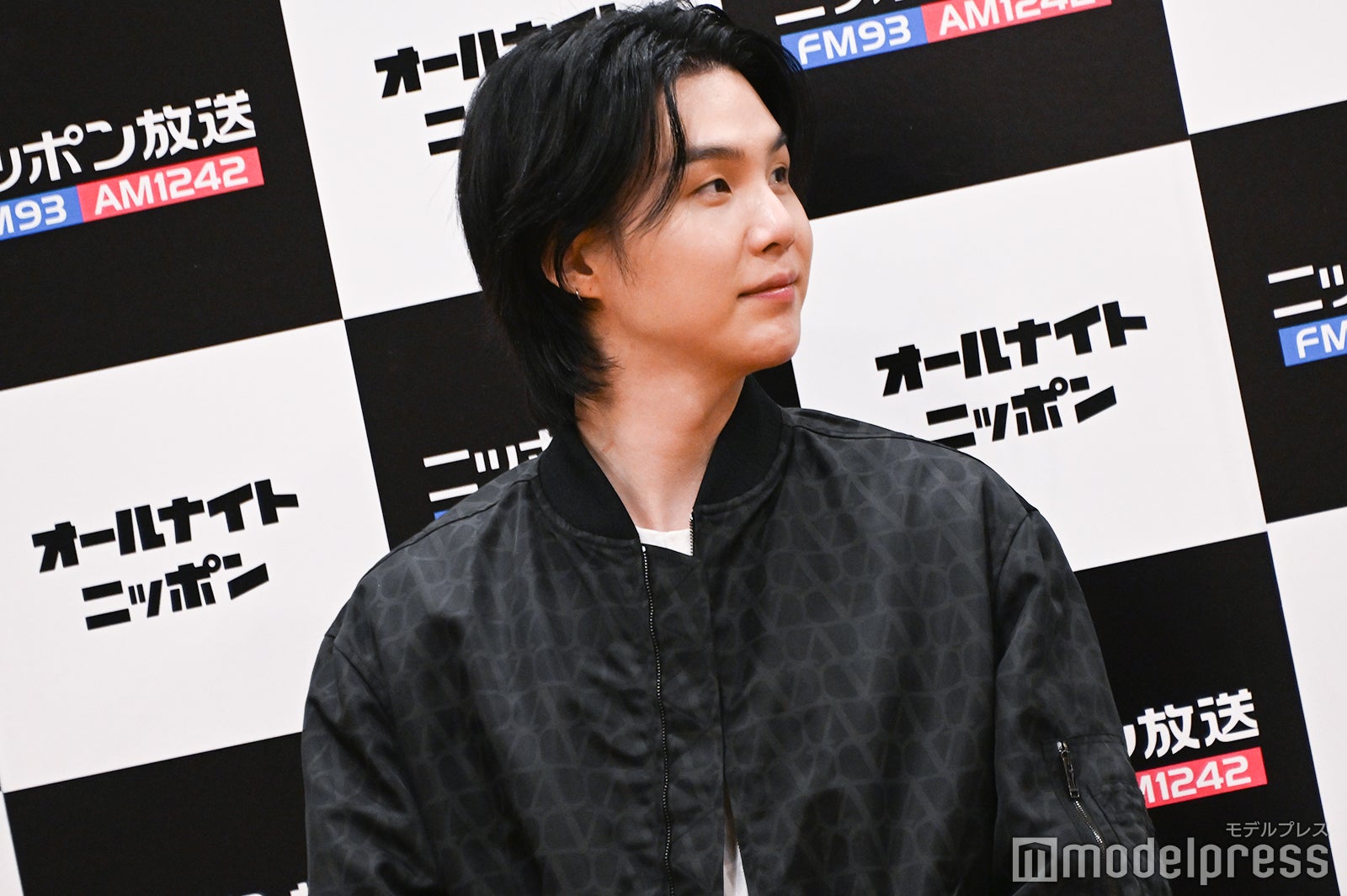 SUGA（C）モデルプレス