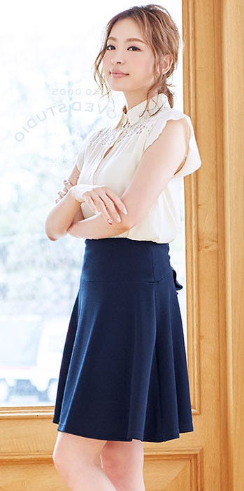 バックラッフルフレアスカート「Pierrot」2,980円(税込)/画像提供:Pierrot