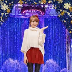 キュートなミニスカ姿で登場したトリンドル玲奈