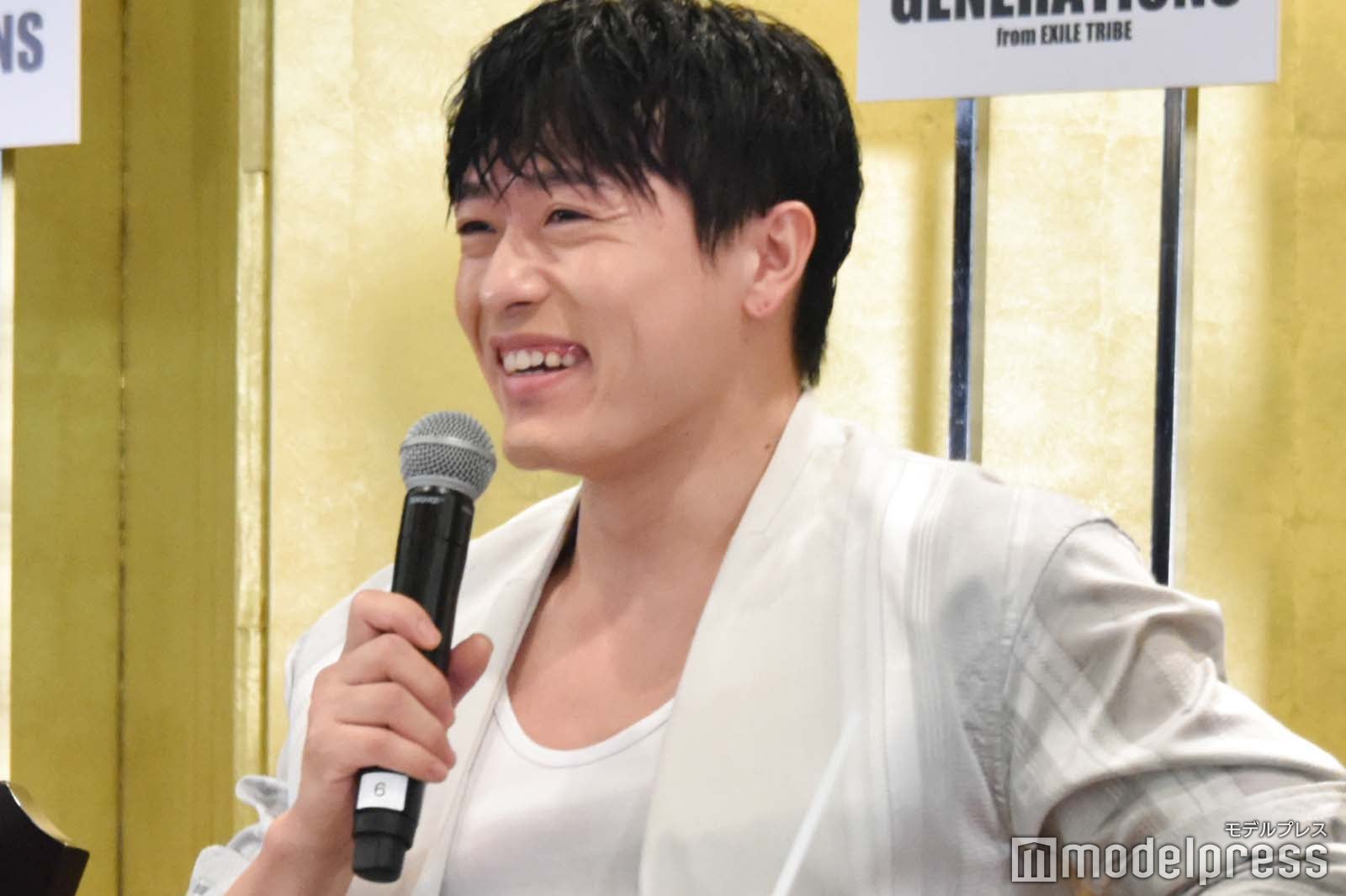 今日一の笑いを取った中務裕太（C）モデルプレス