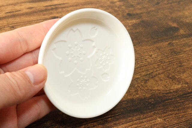 絵が浮き出るしょうゆ皿2P 絵が浮き出るしょうゆ皿2P