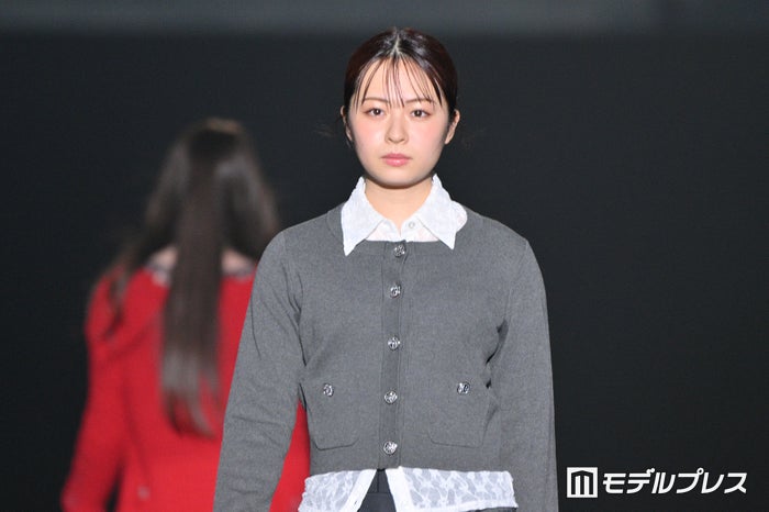 莉子、ミニスカ×タイツで美脚チラリ【TGCしずおか2025】