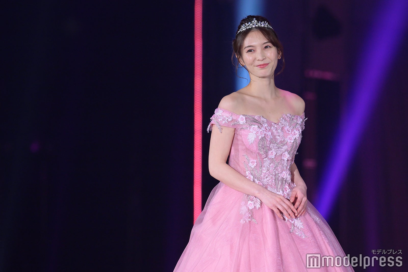 （C）モデルプレス