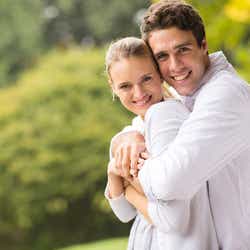 男性が我慢できずハグしたくなる瞬間4選 モデルプレス