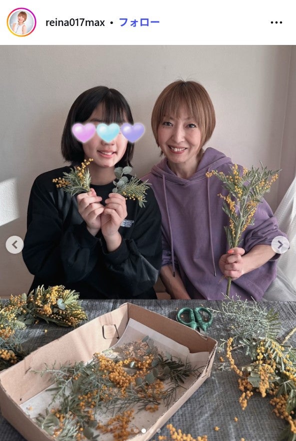 REINA Instagramより