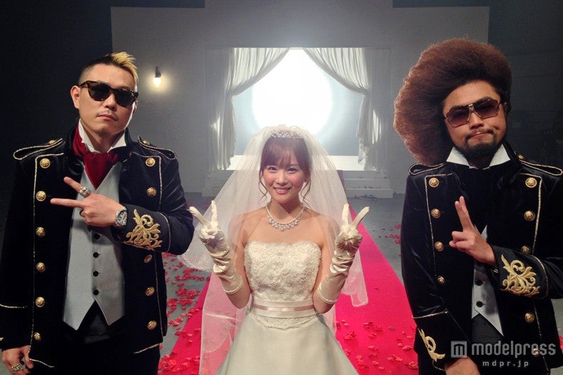 重盛さと美、純白ウェディングドレス姿披露