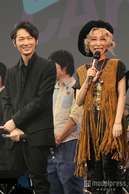 綾野剛、加藤ミリヤ