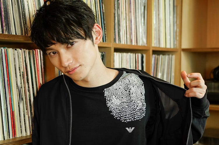 Sky Hi 喉の手術後の変化 30歳を迎えてのファッションを語る モデルプレス Sky Hi 喉の手術後の変化 30歳を迎えてのファッションを語る モデルプレス