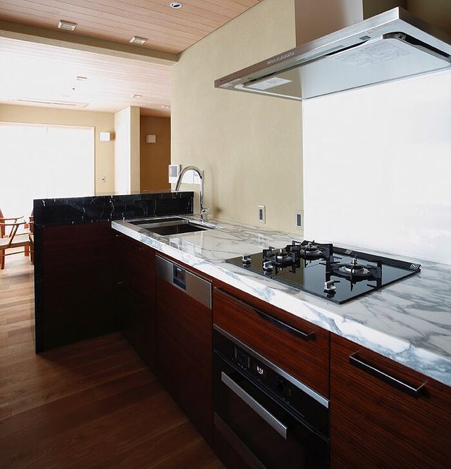 おしゃれな新築キッチンの実例集 こだわりデザインで素敵な新生活を始めよう モデルプレス