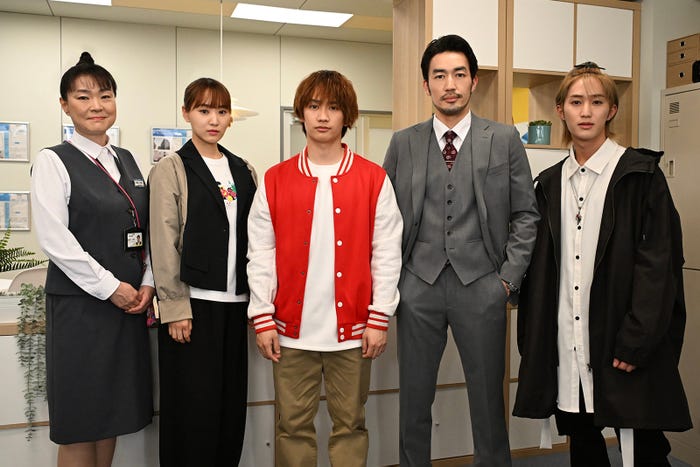 久保田磨希、菅井友香、藤原丈一郎、大谷亮平、橋本涼