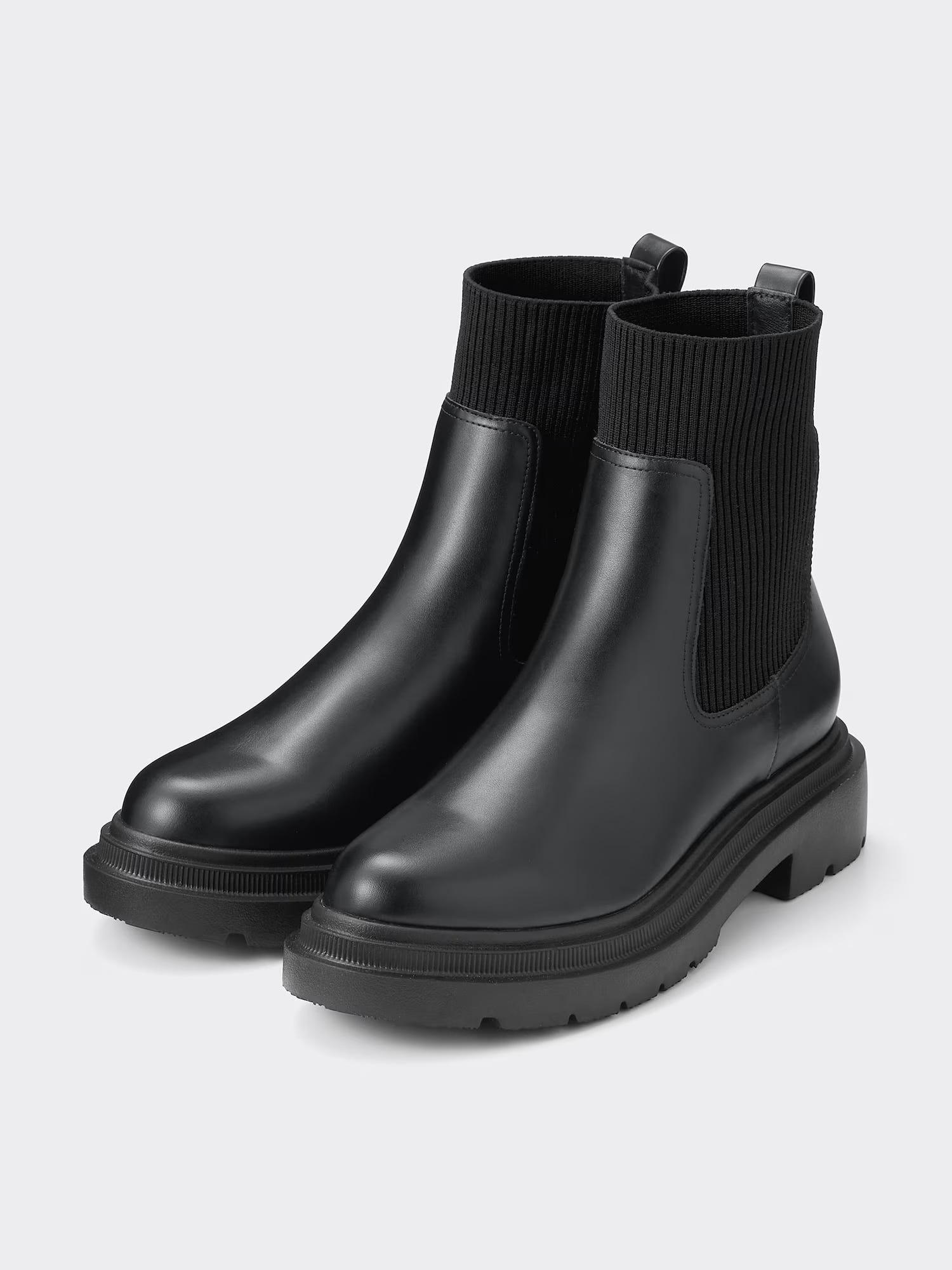 ジーユー　リブニットソックスブーツ　3990円（税込）