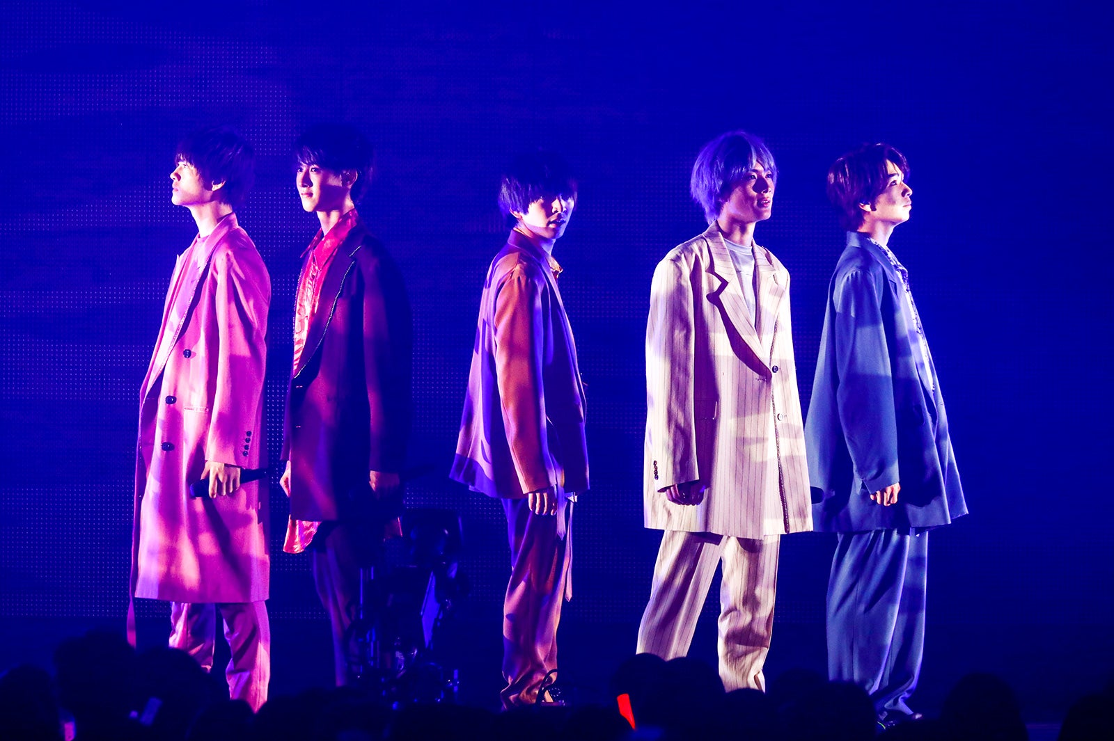 M!LK『7人7色～Winding Road～』（C）笹森健一、小坂茂雄