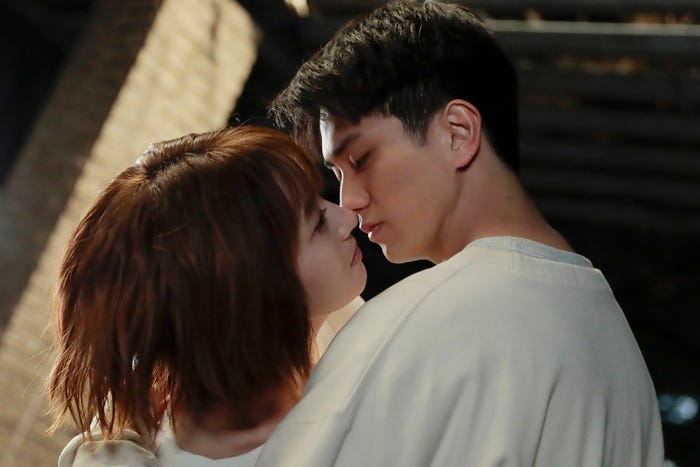 高梨臨、正門良規「「ムサシノ輪舞曲」第2話(C)テレビ朝日