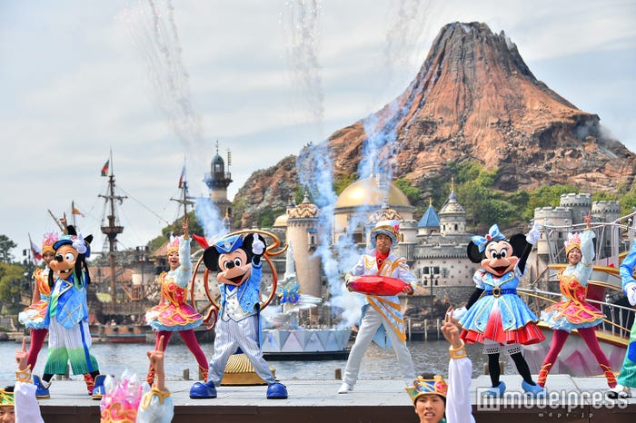 ディズニー ジェラトーニ 初登場に新エリアオープン シー15周年イベントも 盛りだくさんの1年 16年末特集 モデルプレス ディズニー ジェラトーニ 初登場に新エリアオープン シー15周年イベントも 盛りだくさんの1年 16年末特集 モデルプレス