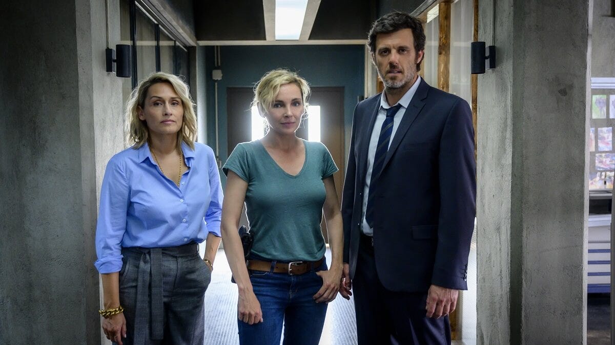 ジュリアとノヴァク　幼馴染みの捜査ファイル