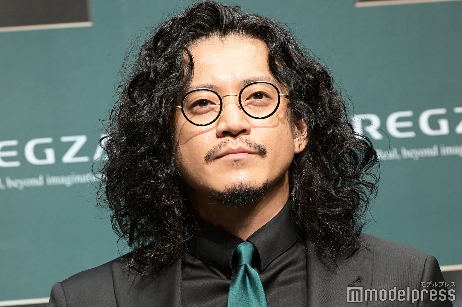 小栗旬（C）モデルプレス