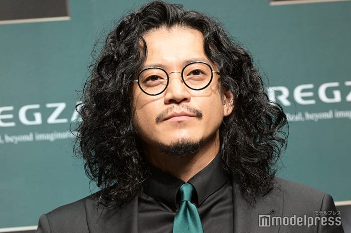 小栗旬(C)モデルプレス