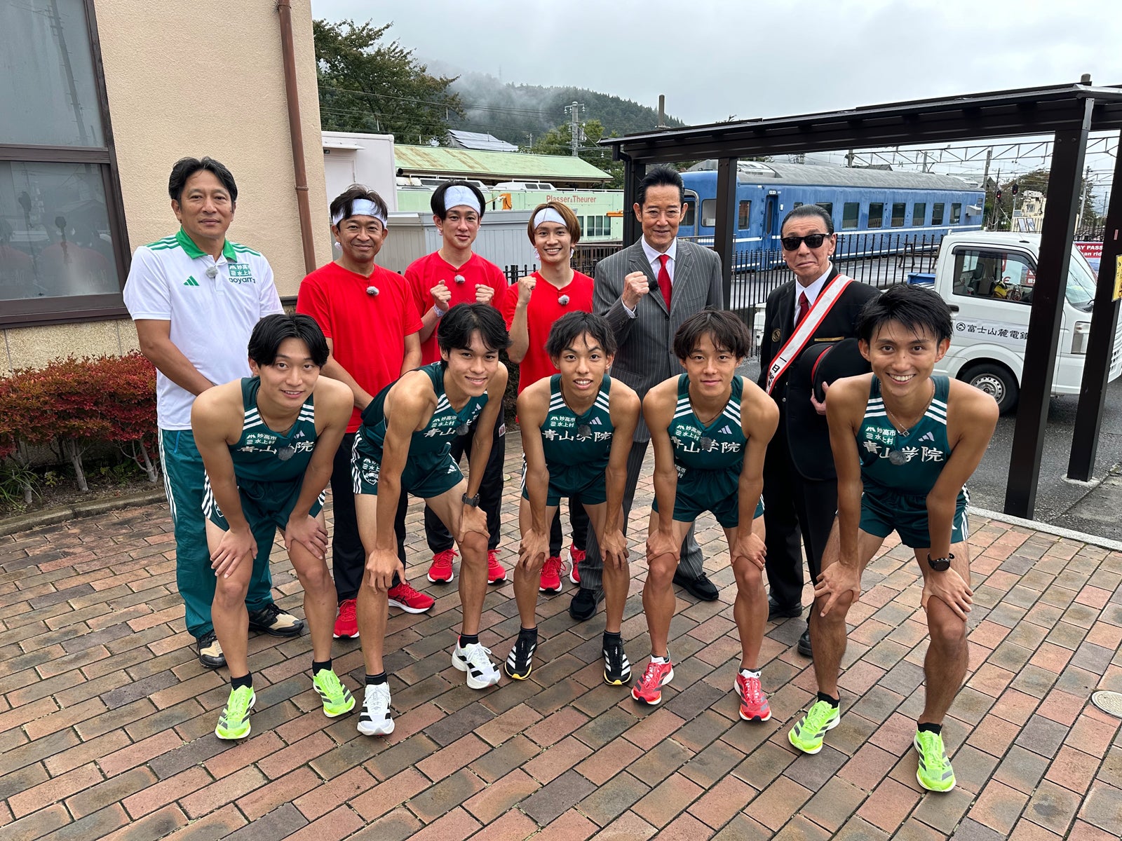 駅伝集合ショット／城島茂、横山裕、藤原丈一郎ら（C）日本テレビ