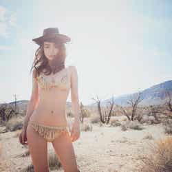 平子理沙/『Vegas Risa Hirako』(宝島社、4月20日発売)より