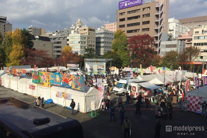 「秋田・鳥取うまいぞ！ハタハタフェスティバル」昨年の様子／画像提供：秋田県・鳥取県