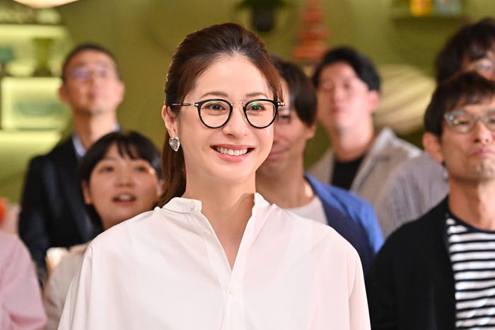 松本若菜「西園寺さんは家事をしない」第7話より(C)TBS