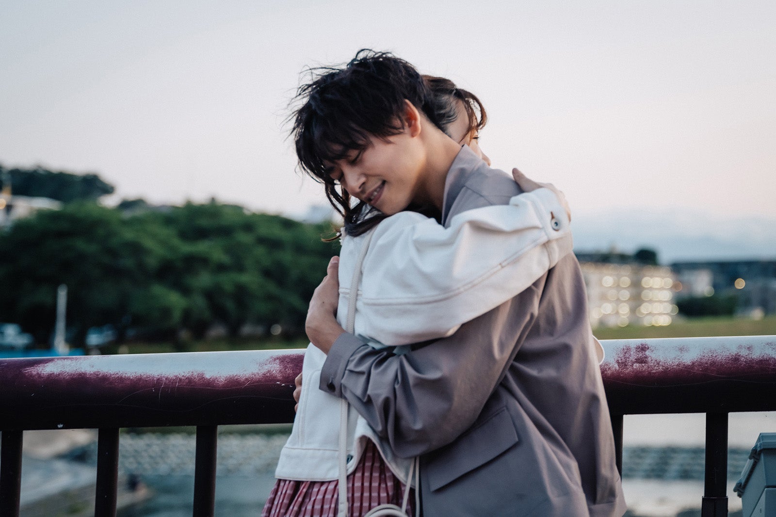 “わた婚”佐野岳、涙で本音告白 島崎遥香から初のハグ＆背中ポンポンに視聴者胸キュン止まらず＜私たち結婚しました3＞