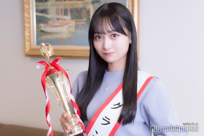 有賀怜香さん(C)モデルプレス