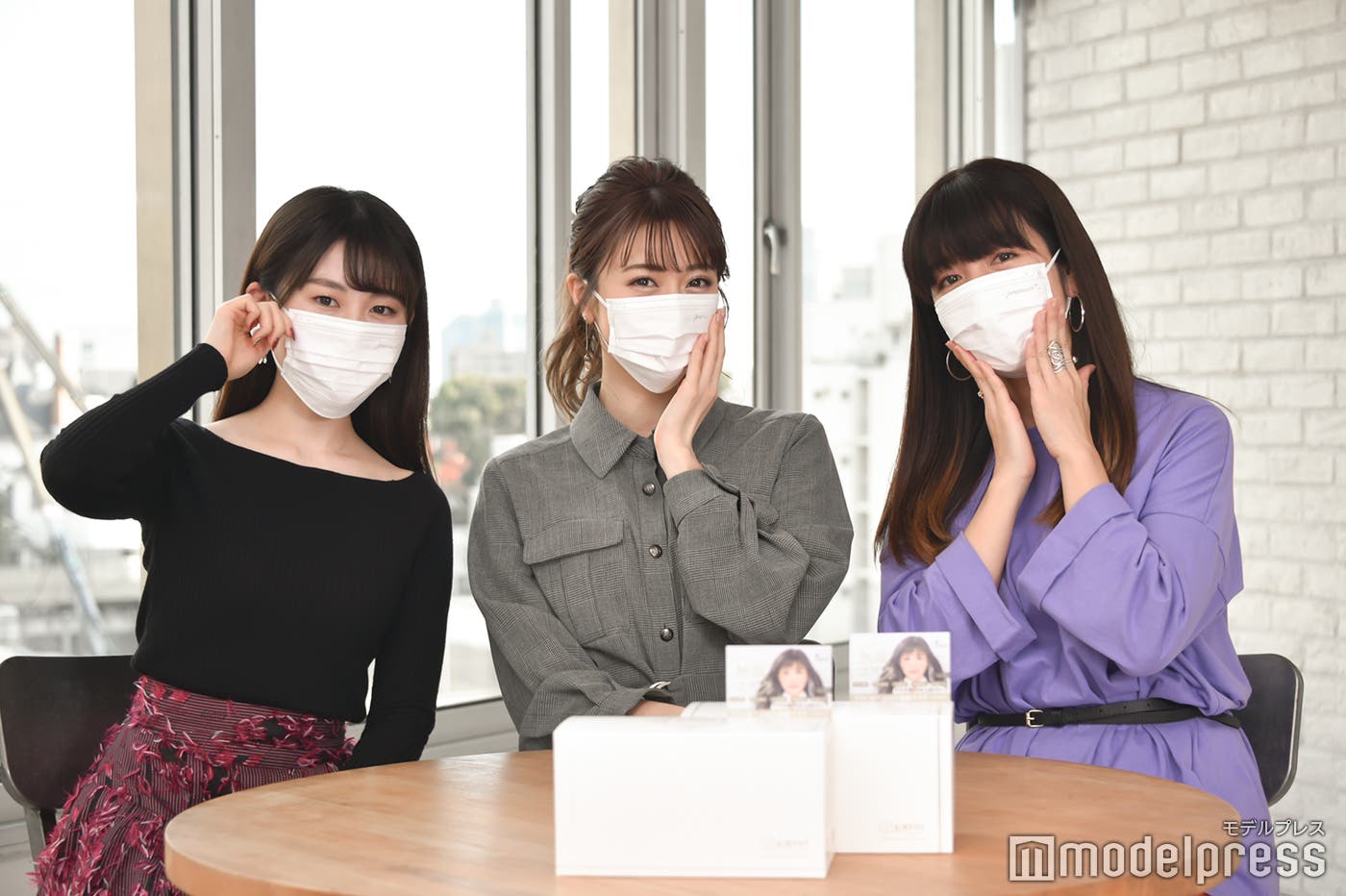 (C)モデルプレス