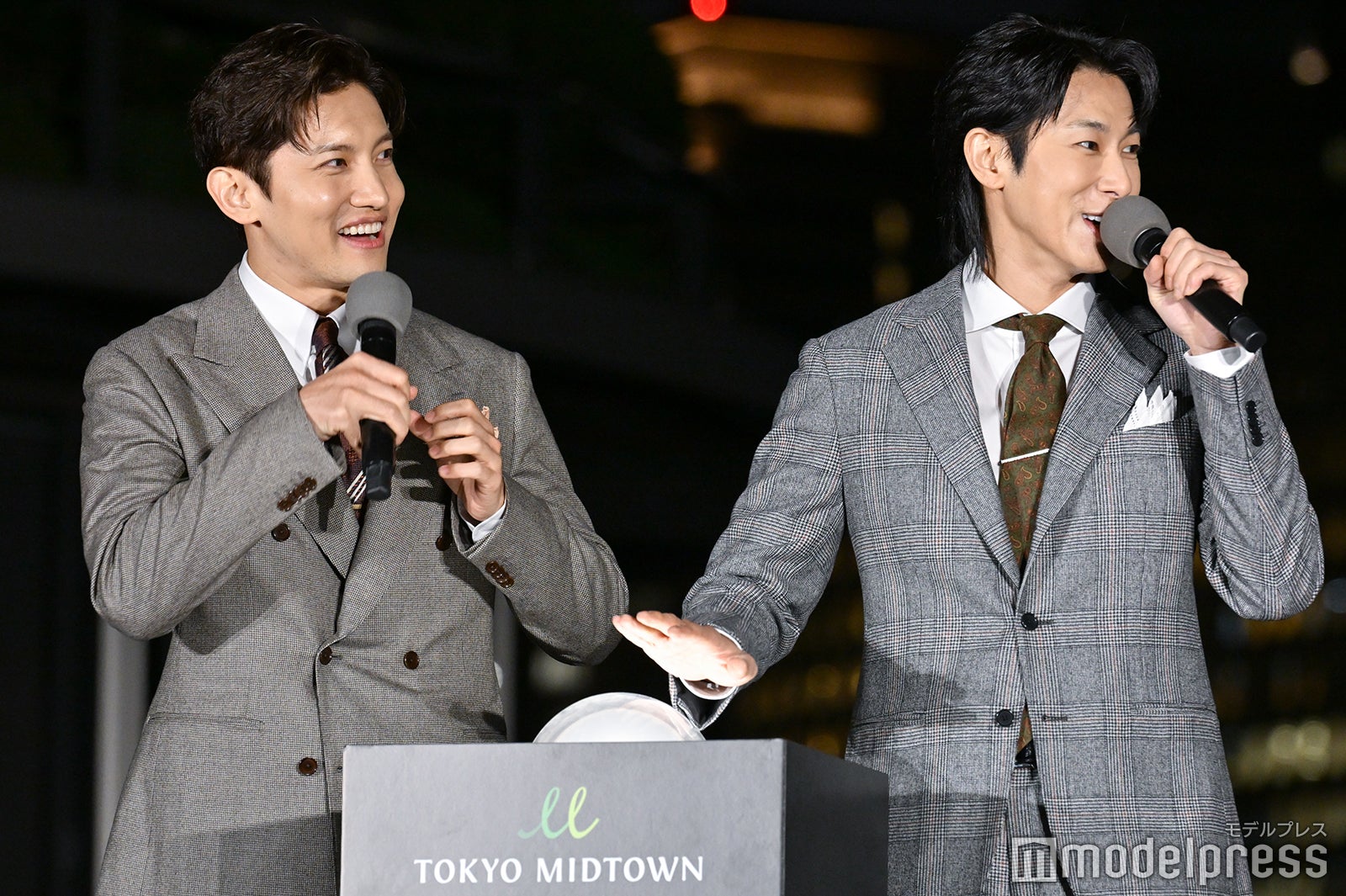 チャンミン、ユンホ（C）モデルプレス