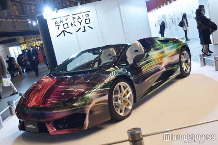 (C)モデルプレス