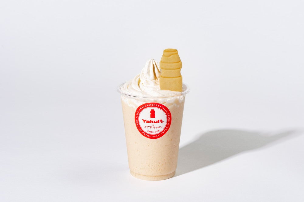 アイス de ヤクルトシェイク500円／画像提供：SHIBUYA109エンタテイメント