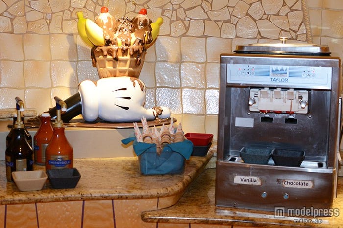 ソフトクリームは自分で/レストラン「グーフィーズ・キッチン」