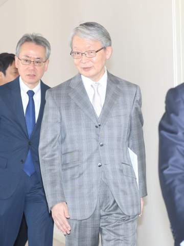 巨人・山口オーナー 来季以降の監督人事白紙強調 橋上監督代行は「本当によくやってもらっている」