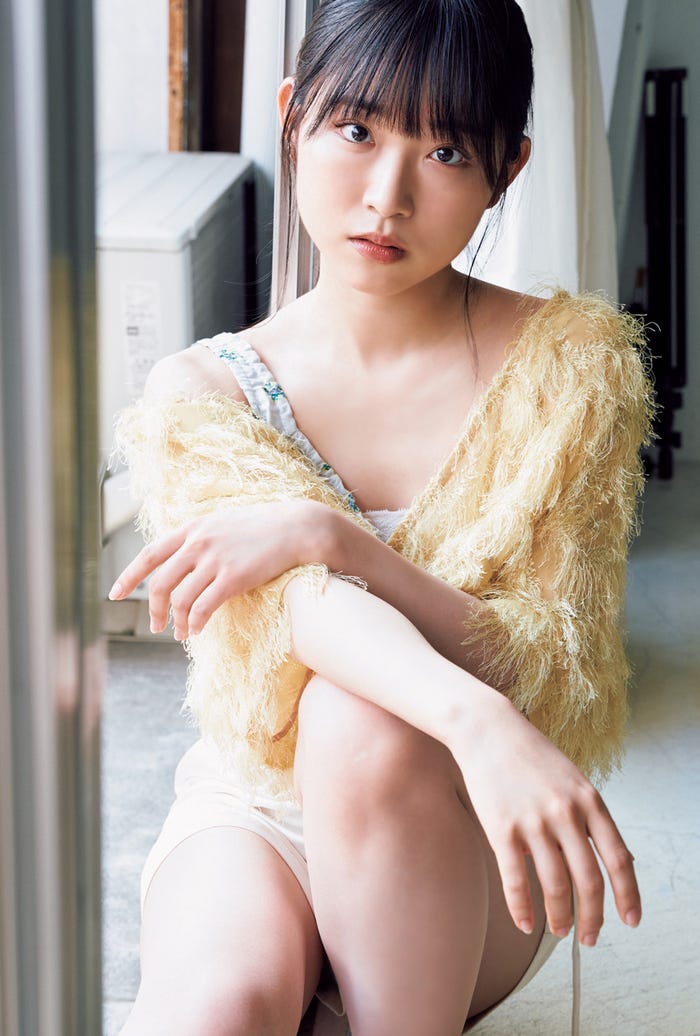 小越春花/「blt graph.」vol.80セブンネットショッピング購入特典ポストカード(提供写真)