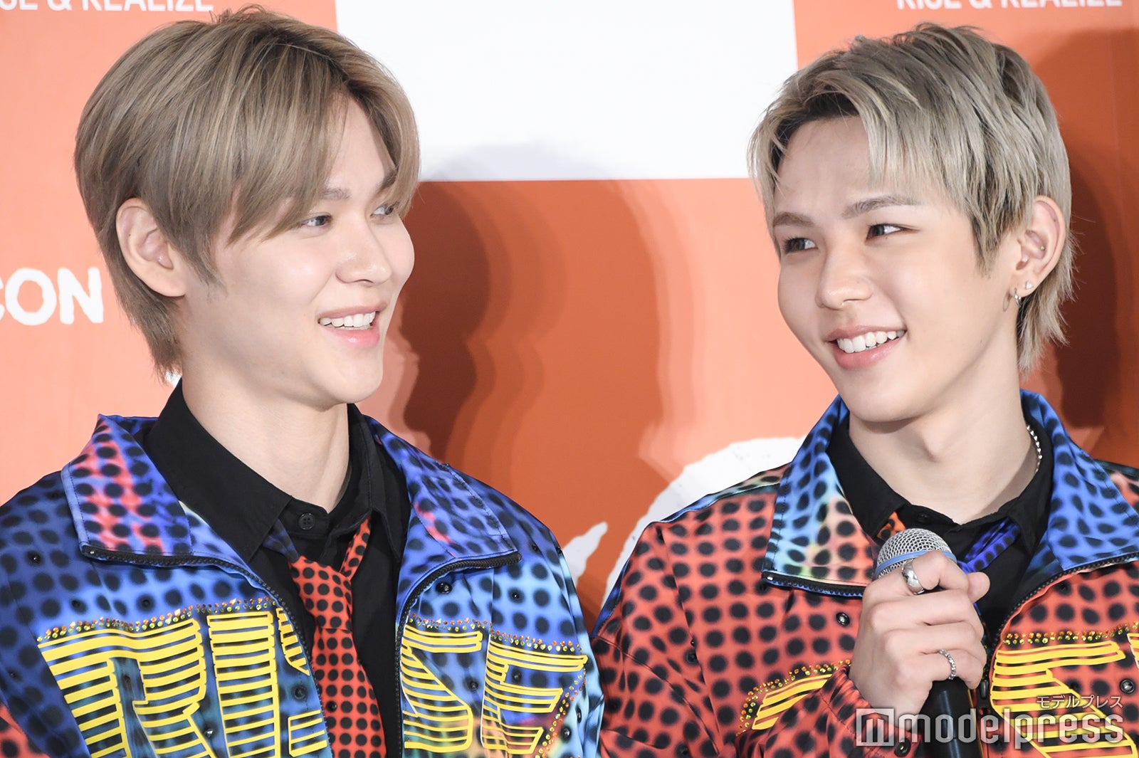 ウンソク、ショウタロウ（C）モデルプレス